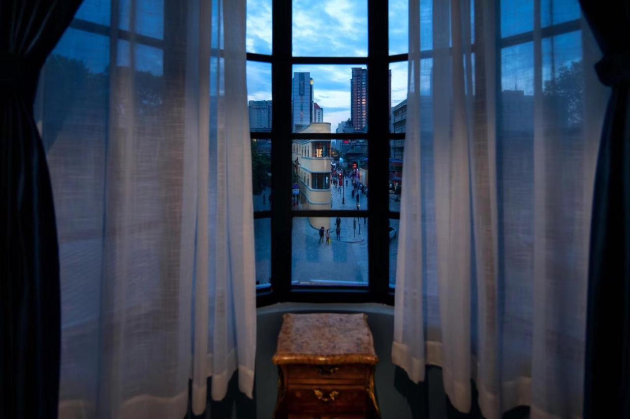 Moon And Chalice Boutique Hotel Kunming Kültér fotó