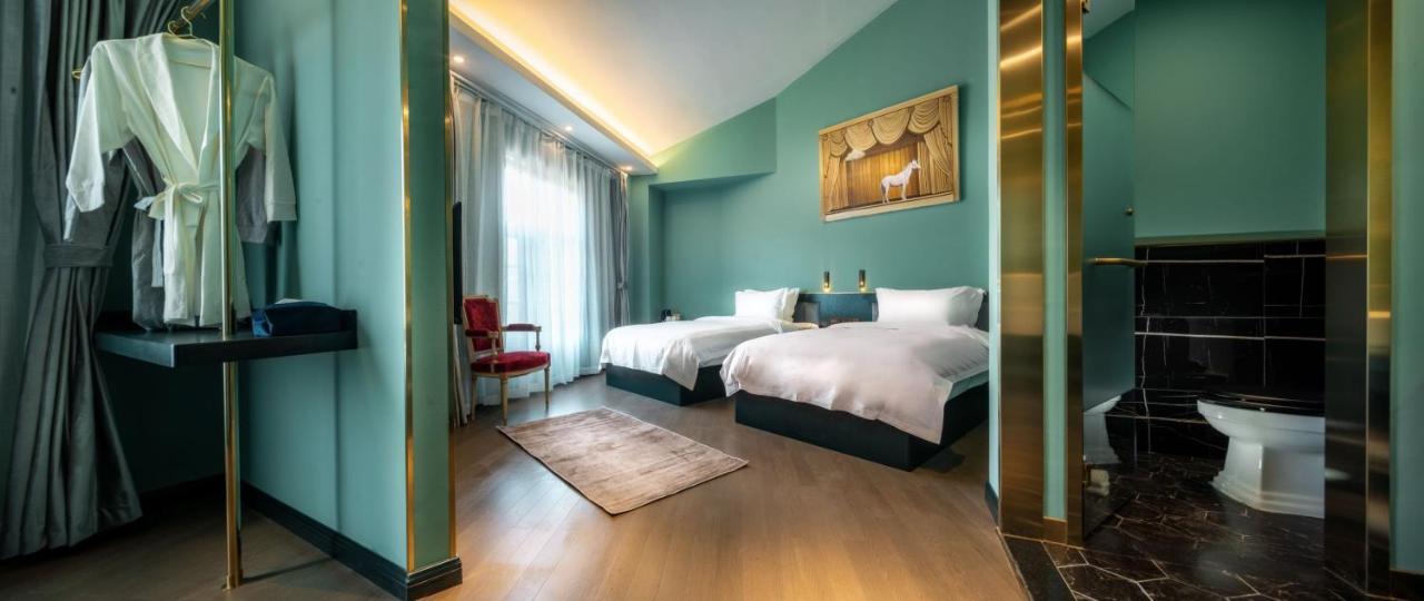 Moon And Chalice Boutique Hotel Kunming Kültér fotó